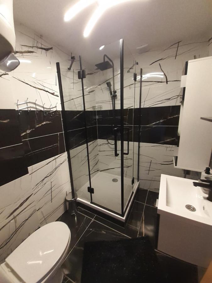 Apartman Laumar 3 บิเซเนตซ์ ภายนอก รูปภาพ